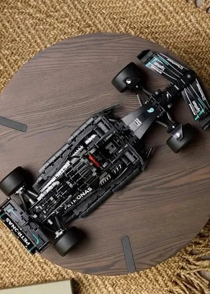 Formula Racing Car Building Set – High-Performance Motorsport Model GP Addicts